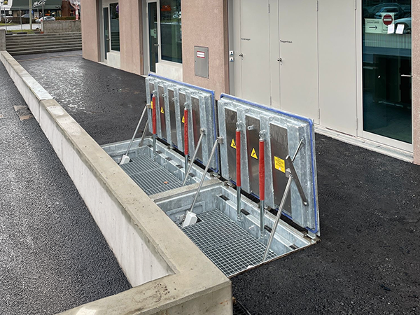 Fire and smoke dampers